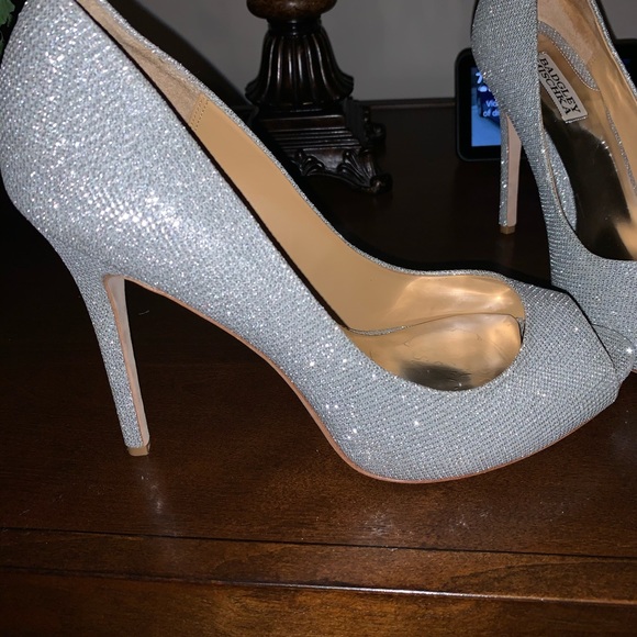 Badgley Mischka silver Ponderosa Platform Pumps - Picture 3 of 4
